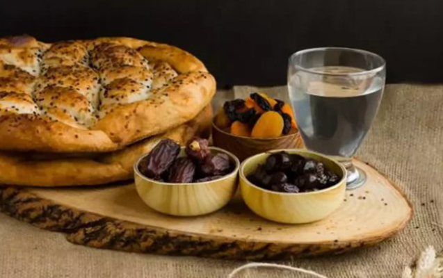 Ramazanın 15-ci günü: Dua, imsak və iftar vaxtı...